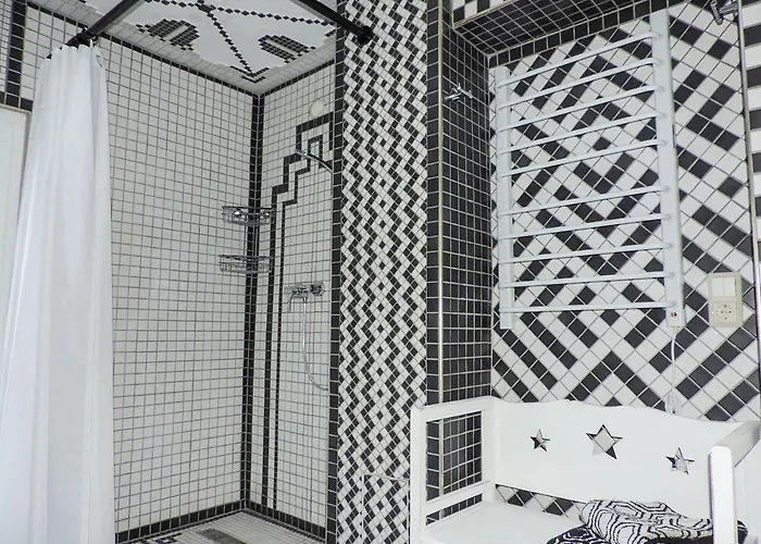 Stilvolles Artdeco ヴェルニゲローデ